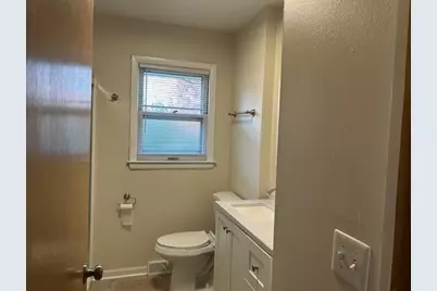7650 N Delta Pl, Milwaukee, WI 53223 - Photo 20