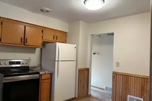 7650 N Delta Pl, Milwaukee, WI 53223 - Photo 12