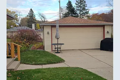 7650 N Delta Pl, Milwaukee, WI 53223 - Photo 26