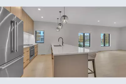 513  Meadow Cir, Kohler, WI 53044 - Photo 6