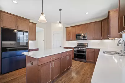 155  Mullberry Ln, Grafton, WI 53024 - Photo 10