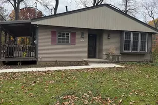 S65W18422 Ruby Dr, Muskego, WI 53150 - Photo 2