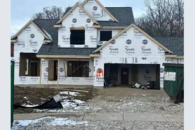 114  Retzer View Ct, Waukesha, WI 53188 - Photo 2