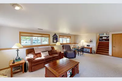 736  Lucas Ln, Jefferson, WI 53549 - Photo 16
