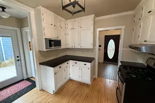 1712 28th St, Two Rivers, WI 54241 - Photo 4