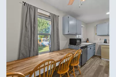 2608  Jackson St, Two Rivers, WI 54241 - Photo 6