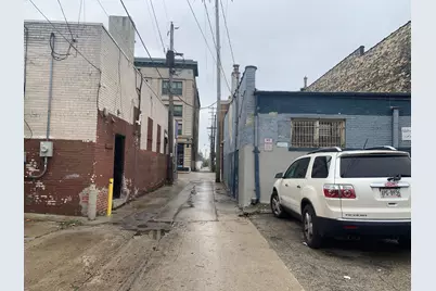 620 W Historic Mitchell St, Milwaukee, WI 53204 - Photo 22