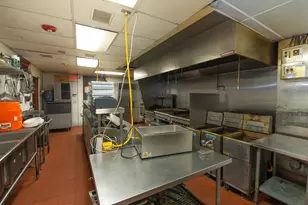 201 6th St, Racine, WI 53403 - Photo 4