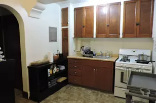 1108 Wisconsin Ave, Racine, WI 53402 - Photo 10