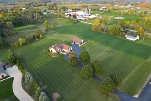 4942 Bridle Path Ln, Polk, WI 53076 - Photo 12