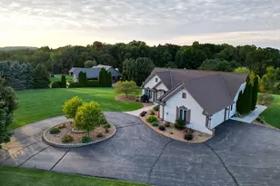 4942 Bridle Path Ln, Polk, WI 53076 - Photo 10