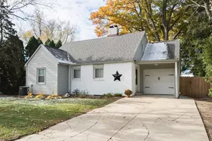 201 S Main St, Walworth, WI 53184 - Photo 1