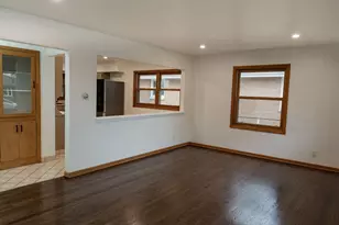 2107 28th St, Kenosha, WI 53140 - Photo 8