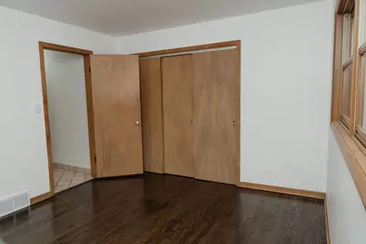 2107  28th St, Kenosha, WI 53140 - Photo 10