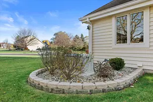 6330 Ptarmigan Rd, Racine, WI 53406 - Photo 40