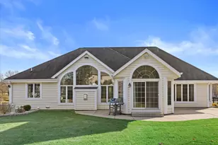 6330 Ptarmigan Rd, Racine, WI 53406 - Photo 4