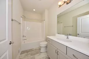 439 Standing Stone Dr, Waukesha, WI 53189 - Photo 10