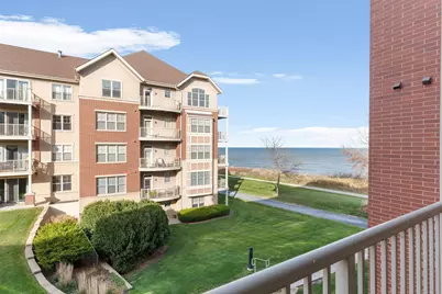 4130 S Lake Dr #282, Saint Francis, WI 53235 - Photo 1
