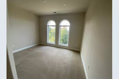 19155  Thomson Dr #304, Brookfield, WI 53045 - Photo 10