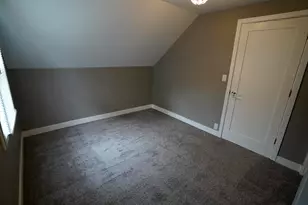 6570 N 54th St, Milwaukee, WI 53223 - Photo 10