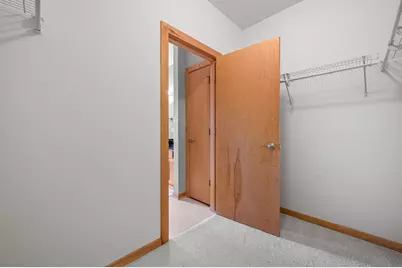 10900 W Bluemound Rd #208, Wauwatosa, WI 53226 - Photo 10