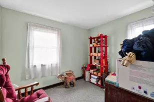 3578 S 48th St, Greenfield, WI 53220 - Photo 8