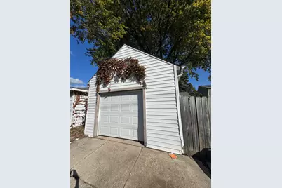 6457 W Leon Ter, Milwaukee, WI 53218 - Photo 10