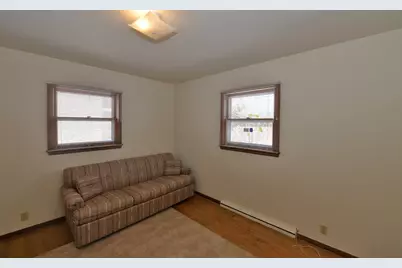 2031  Wustum Ave, Racine, WI 53404 - Photo 14