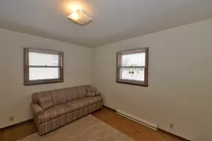 2031 Wustum Ave, Racine, WI 53404 - Photo 14