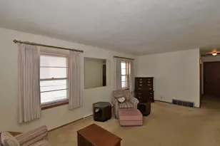 2031 Wustum Ave, Racine, WI 53404 - Photo 2