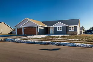 1938 Arches Dr, Holmen, WI 54636 - Photo 18