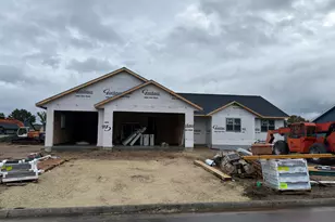 1838 Arches Dr, Holmen, WI 54636 - Photo 1