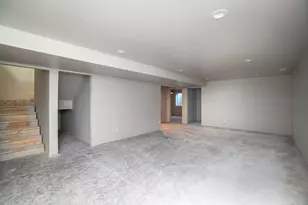 1818 Arches Dr, Holmen, WI 54636 - Photo 12