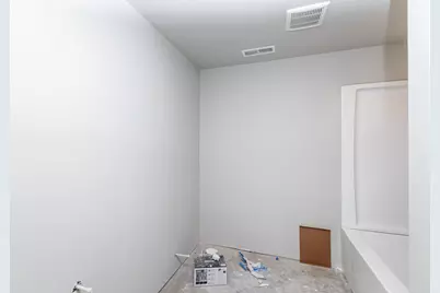 1818  Arches Dr, Holmen, WI 54636 - Photo 16