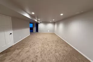 1818 Arches Dr, Holmen, WI 54636 - Photo 20