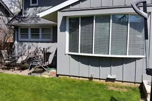 6015 N Shoreland Ave, Whitefish Bay, WI 53217 - Photo 2