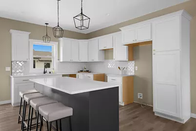 662  Boone Ln, Holmen, WI 54636 - Photo 8