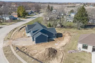 116 River Ct, Theresa, WI 53091 - Photo 4