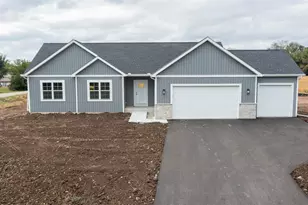 600 Sycamore Pl, Theresa, WI 53091 - Photo 1