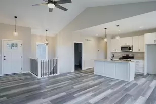 605 Sycamore Pl, Theresa, WI 53091 - Photo 2