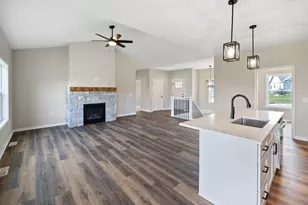 924 Duke St, Brownsville, WI 53006 - Photo 12