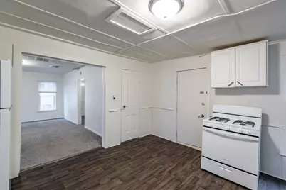 802  Charles St, La Crosse, WI 54603 - Photo 6