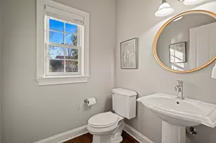 394 Sunshine Dr, Hartland, WI 53029 - Photo 10