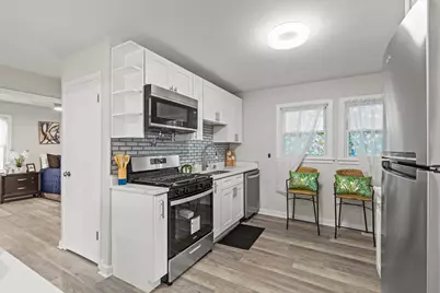 5830 W Philip Pl, Milwaukee, WI 53216 - Photo 8