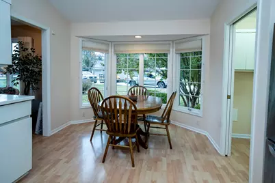 550 S McPride Ln #B, Brookfield, WI 53045 - Photo 16