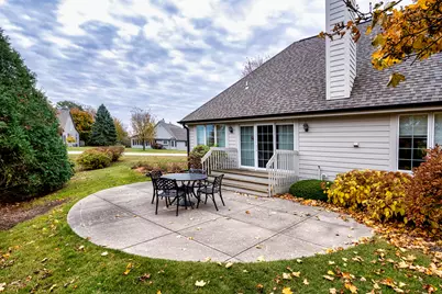 550 S McPride Ln #B, Brookfield, WI 53045 - Photo 4