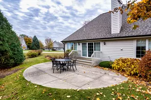 550 S McPride Ln, Brookfield, WI 53045 - Photo 4