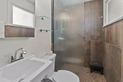 1107  Algoma Blvd, Oshkosh, WI 54901 - Photo 18