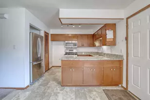 18570 Kamala Ct, Brookfield, WI 53045 - Photo 2