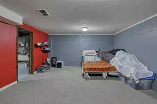 18570 Kamala Ct, Brookfield, WI 53045 - Photo 16